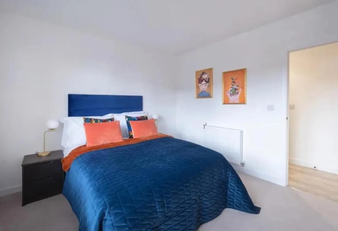 Large 1 Bedroom Apartment In Canning Town Close To Excel London, 02 Arena, Canary Wharf With Free Parking 0*, London United Kingdom